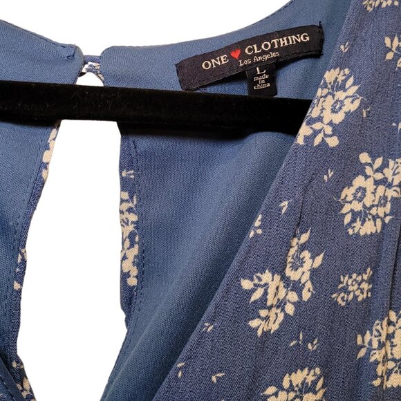 Lined Blue Floral Wrap Front Short Sleeve Romper Shorts Size Large - Picture 6 of 6